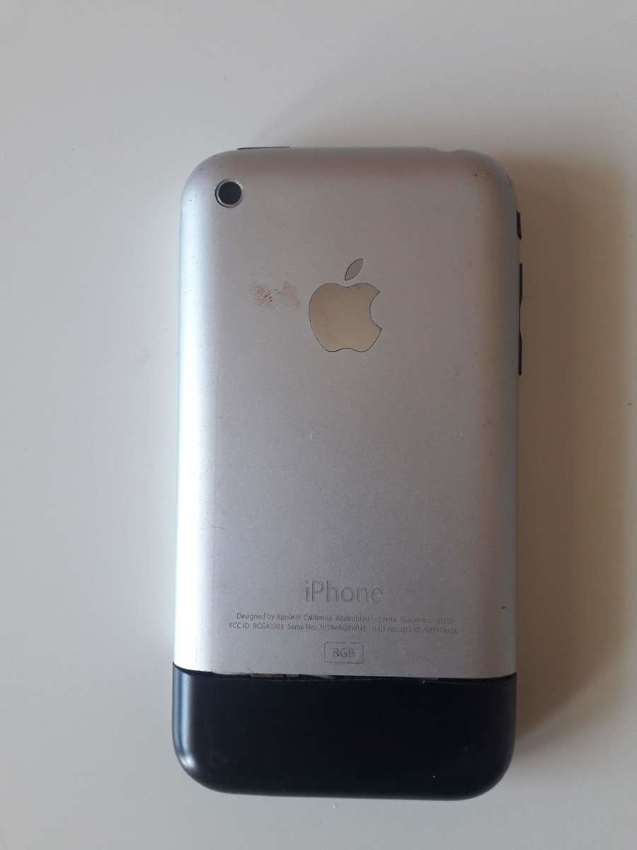 Primo iPhone 8GB
